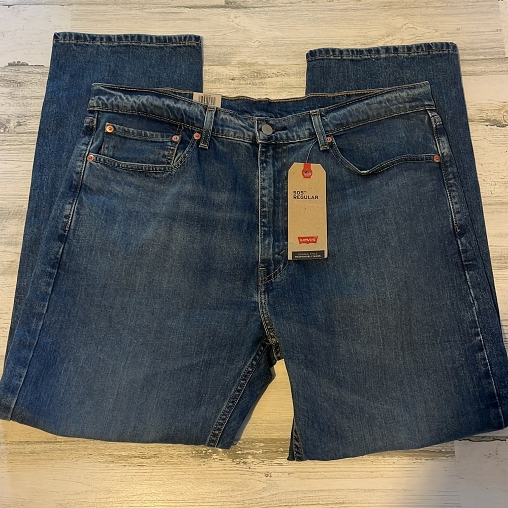 Levi’s 505 Regular Straight Leg Jeans 38 X 30 NWT - Picture 2 of 9